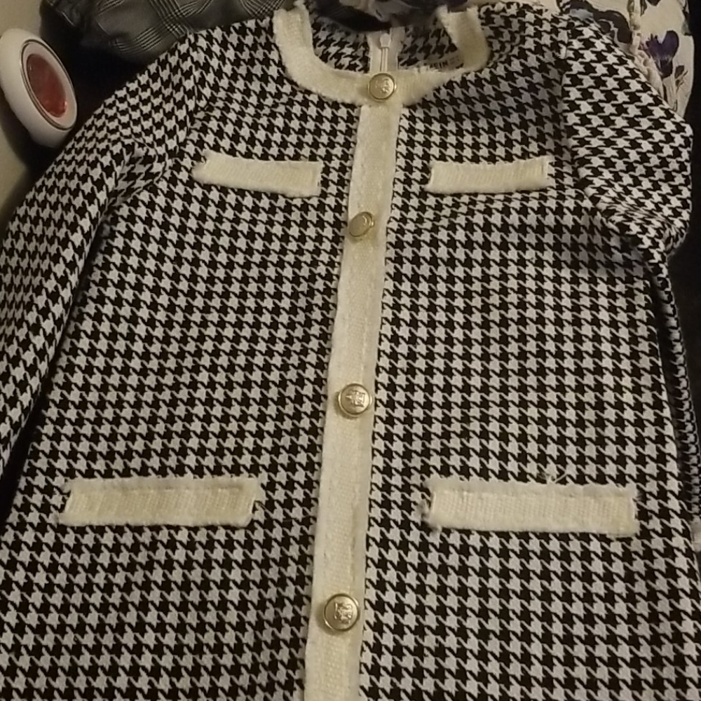 Coat - Picture 2 of 4